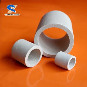 Przemysł petrochemiczny 25 mm ceramiczny pierścień Raschiga do pakowania wież absorpcyjnych